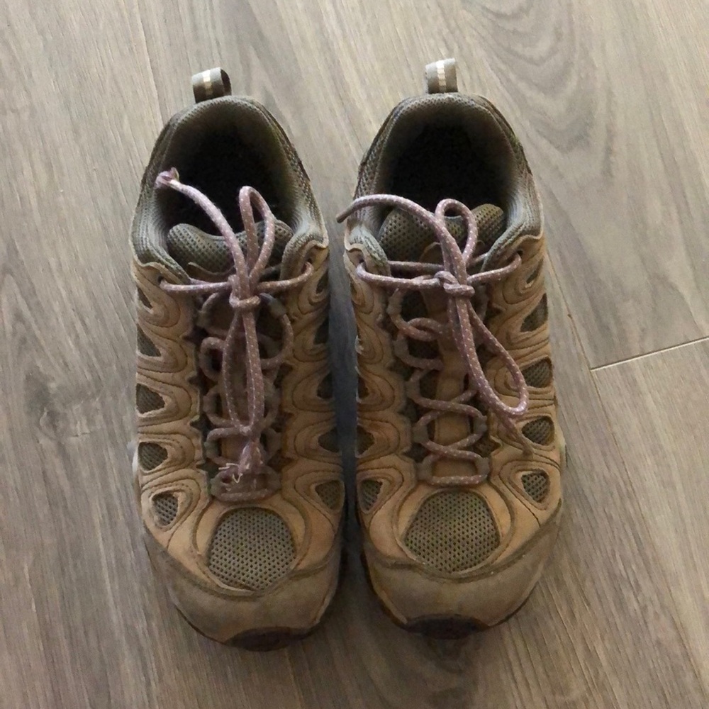 Oboz Low Sawtooth Hiking Shoes